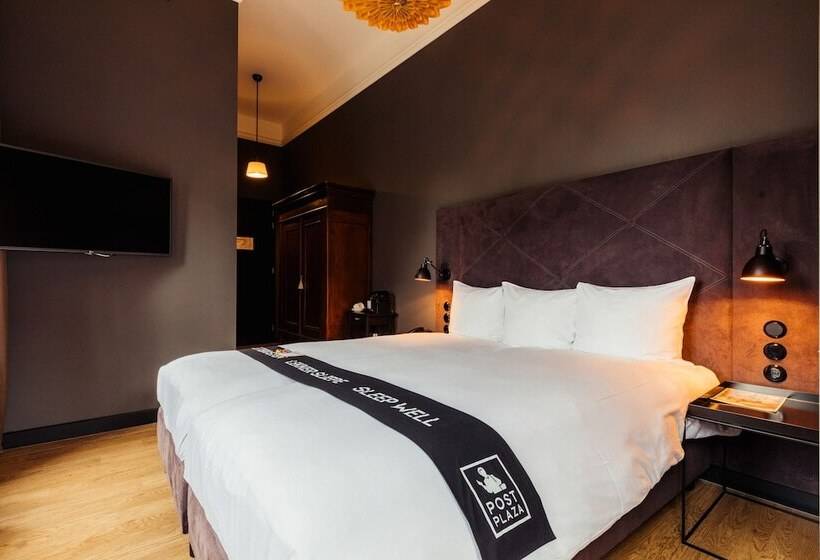Номер Комфорт, Post Plaza Hotel & Grand Café