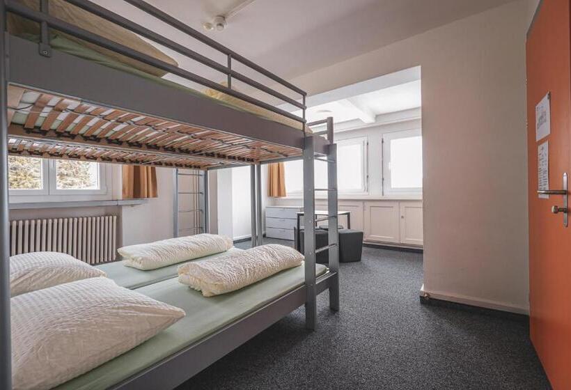 חדר סטנדרט לארבעה, Arosa Mountain Lodge