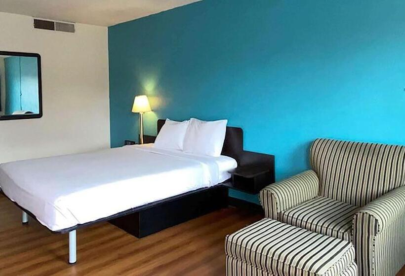 Номер Стандарт, Travelodge Inn & Suites By Wyndham Missoula University Park
