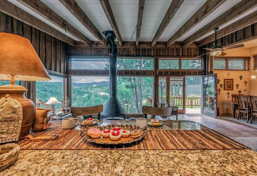 キャビン, Neeley Mountain House