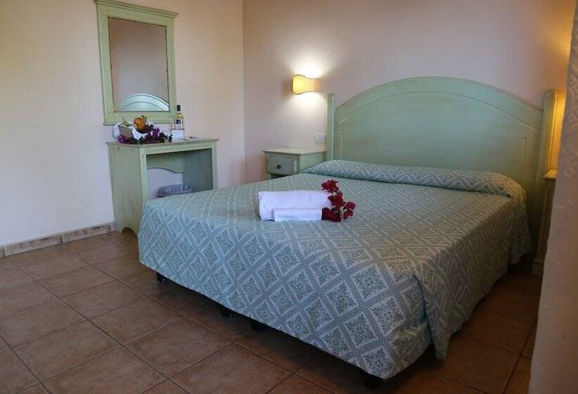 اتاق استاندارد سه نفره, Club Esse Cala Gonone