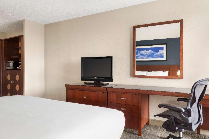 Стандартный Номер Кровать Кинг, Doubletree By Hilton  Dallas  Dfw Airport North
