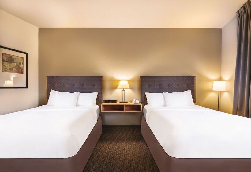 带2个双人床的标准工作室, Gaia Hotel & Spa, Ascend Hotel Collection