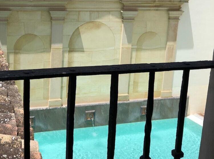 اتاق پنت هاوس, Las Casas De La Judería De Córdoba