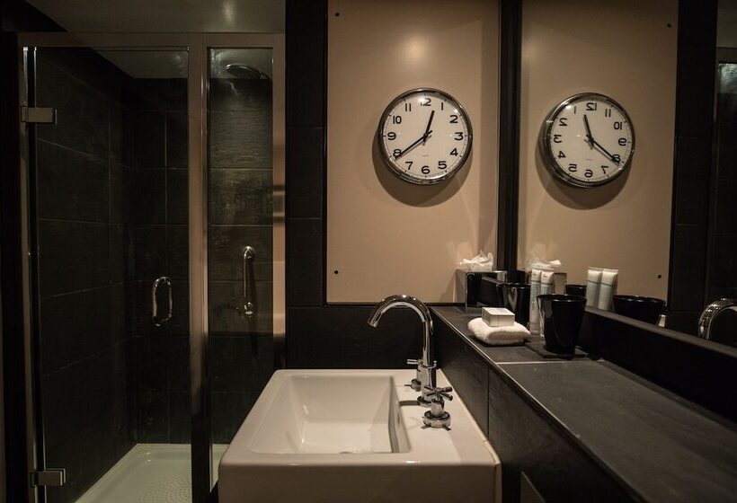Номер Стандарт, Malmaison Reading