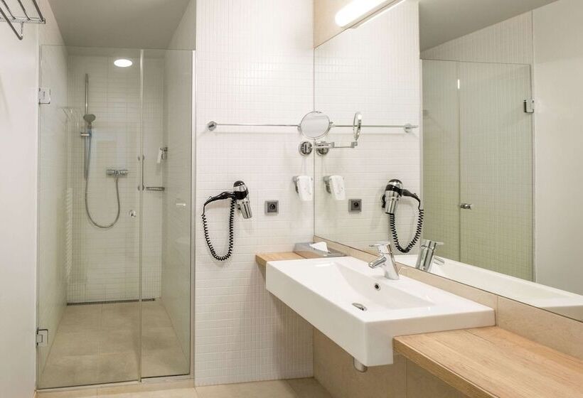 اتاق استاندارد, Quality Hotel Ostrava City