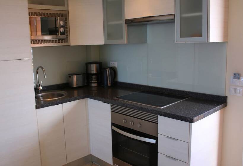 Студия Стандарт, Pearly Grey Ocean Club Apartments & Suites
