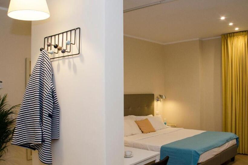 Suite with Terrace, La Corte Fiorita Como