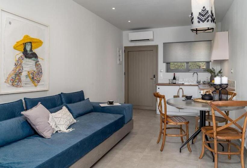 Люкс Повышенной Комфортности, Pignolia Suites   Adults Only