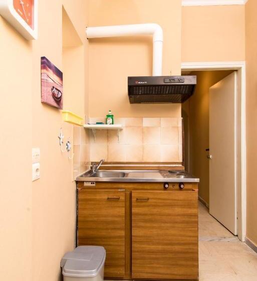 آپارتمان 2 خوابه, Southgate Apartments