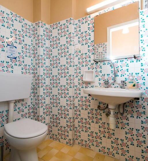 آپارتمان 2 خوابه, Southgate Apartments