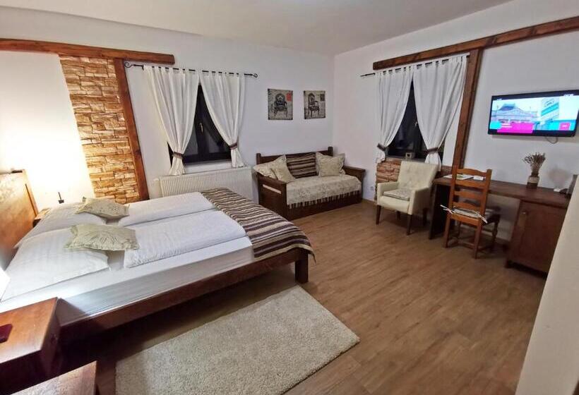 Номер Стандарт Вид на Сад, Etno Garden Exclusive Rooms