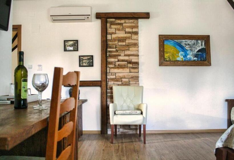 Семейный Номер Вид на Сад, Etno Garden Exclusive Rooms