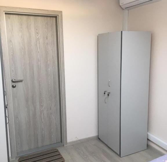 Quarto Economy Individual, Gelena