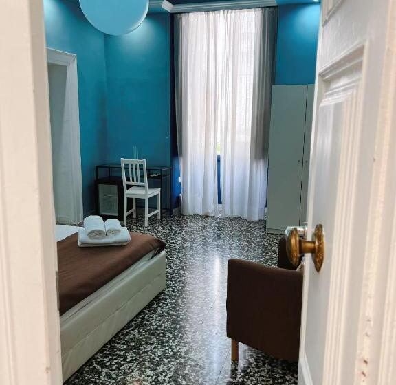 اتاق استاندارد سه نفره, Deas B&b