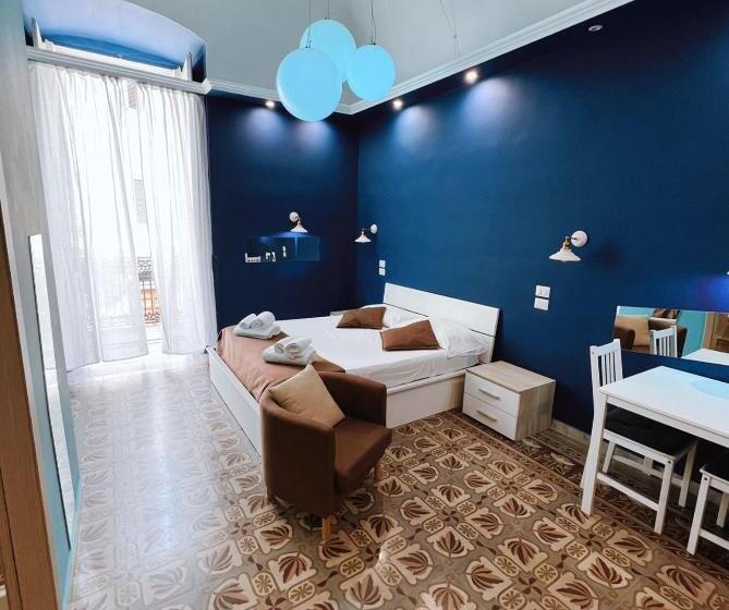 اتاق استاندارد چهارنفره با بالکن, Deas B&b