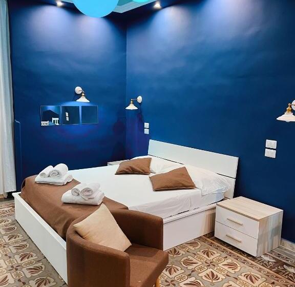 اتاق استاندارد چهارنفره با بالکن, Deas B&b