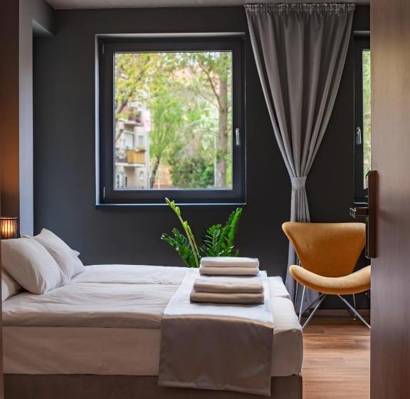 Номер Economy, R31 Residence