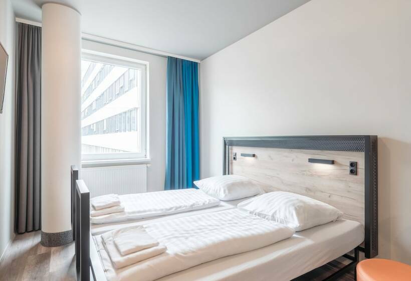 Номер Стандарт, a&o Koln Neumarkt