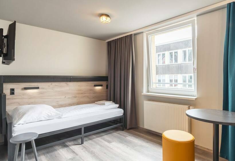 Номер Стандарт Индивидуальный, a&o Koln Neumarkt