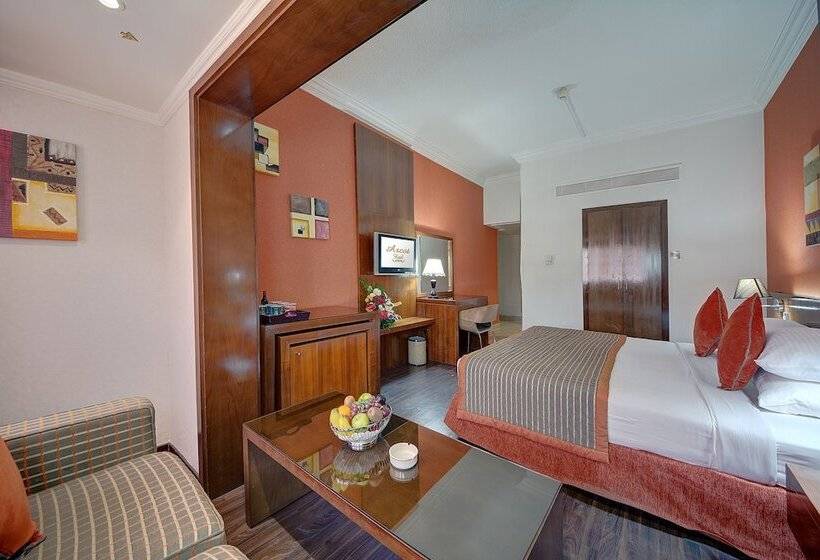 سوییت لوکس, Ascot
