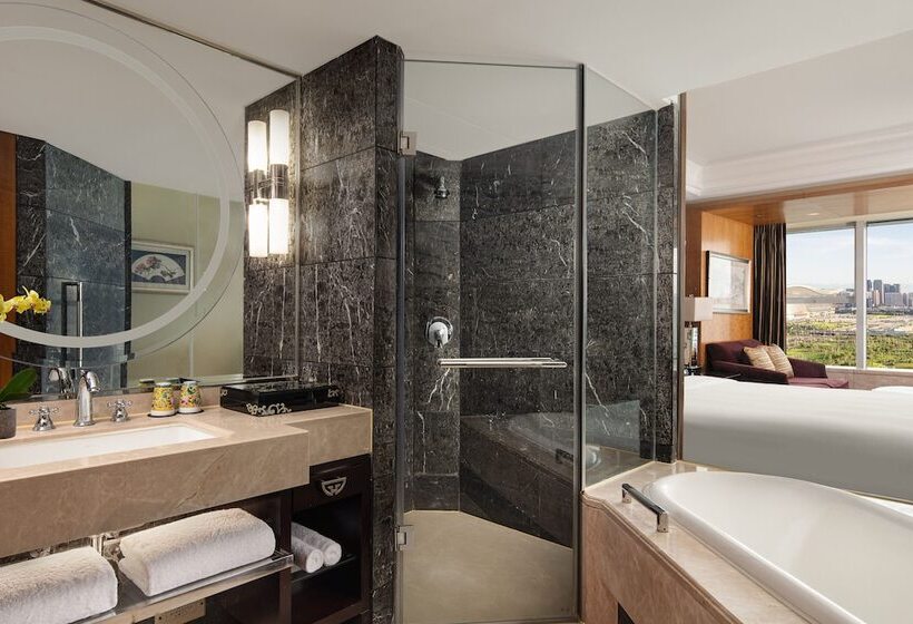 Номер Клуб, Intercontinental Century City Chengdu, An Ihg