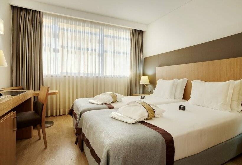 Номер Престиж, Mercure Lisboa Almada