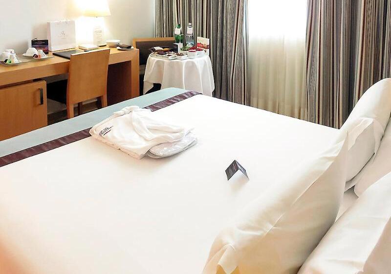 Номер Стандарт Индивидуальный, Mercure Lisboa Almada