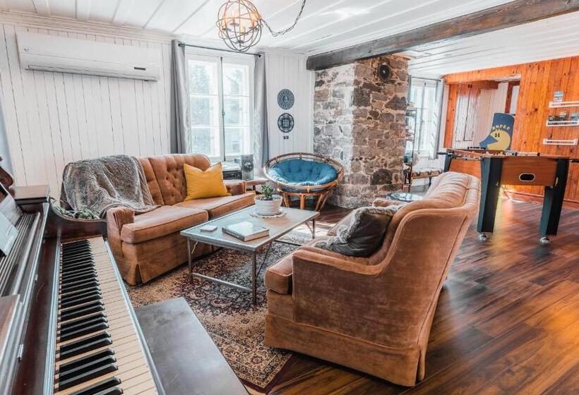 Дом 4 Спальни, Auberge De L'ouest