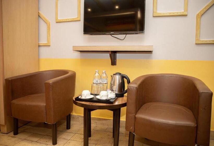 اتاق سوپریور با تخت بزرگ, Chautari Boutique