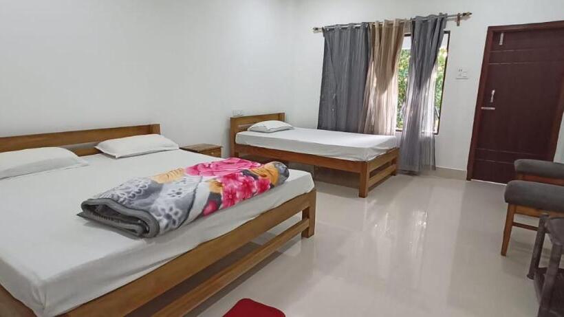 标准三人间, Shivaji Inn Kaziranga