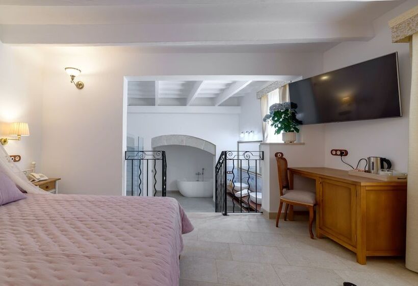 Номер Deluxe, Seranova Luxury Hotel   Adults Only