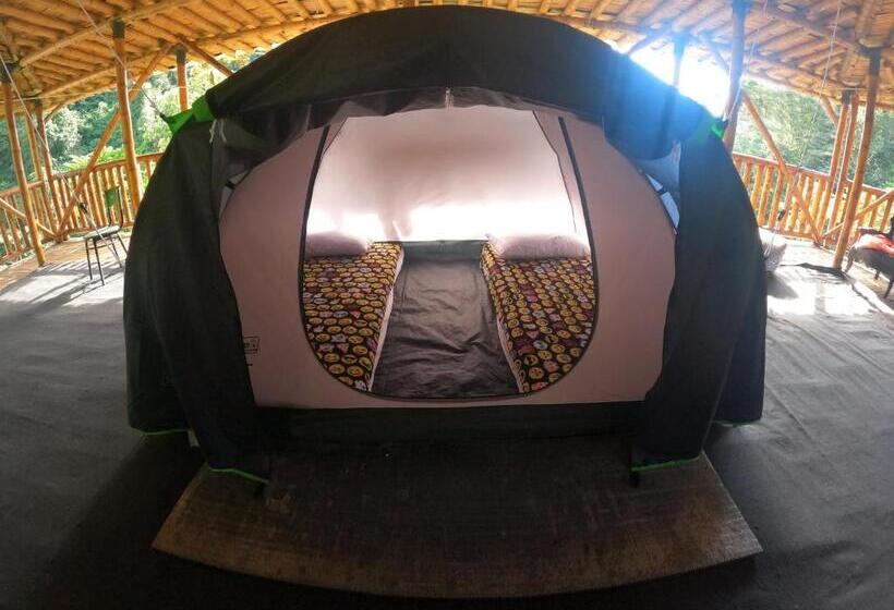 Standard Tent, Termales El Escondite