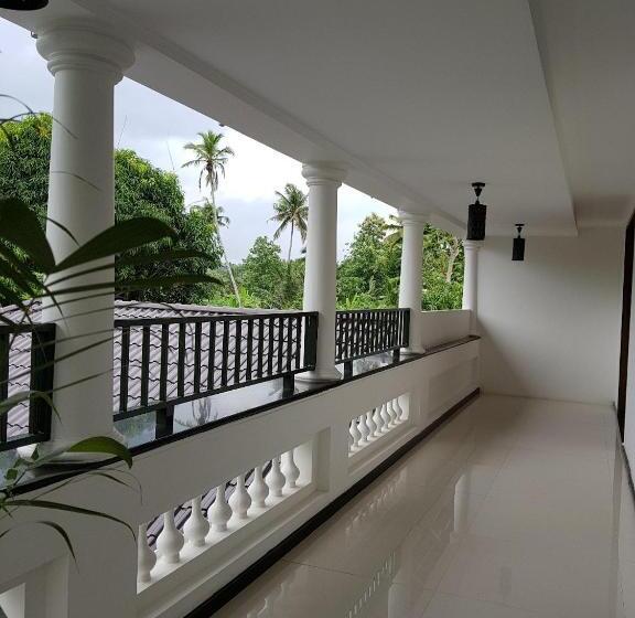 Номер Стандарт с Балконом, Nsk Anamthara Resort Private Limited