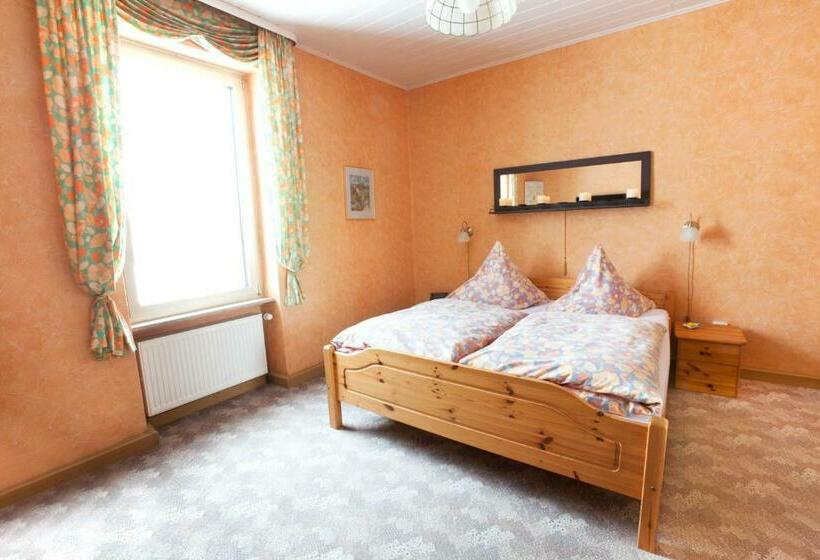 Номер Стандарт, Gasthaus Zur Linde