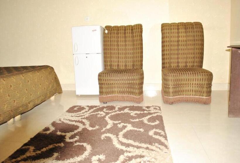 Студия Стандарт, Golden Prince Hotel Al Salam