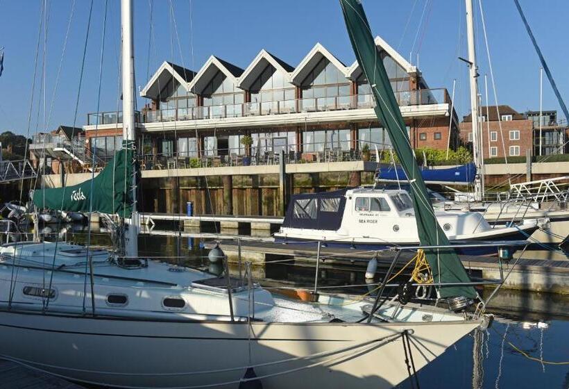 Номер Стандарт, Royal Southern Yacht Club