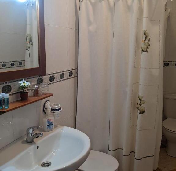 Номер Стандарт Вид на Горы, Hostal Moraima