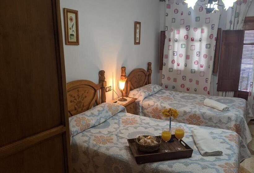 Номер Стандарт Вид на Горы, Hostal Moraima