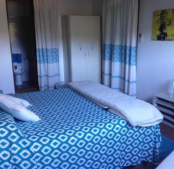 اتاق راحتی سه تخته, B&b La Tasgia