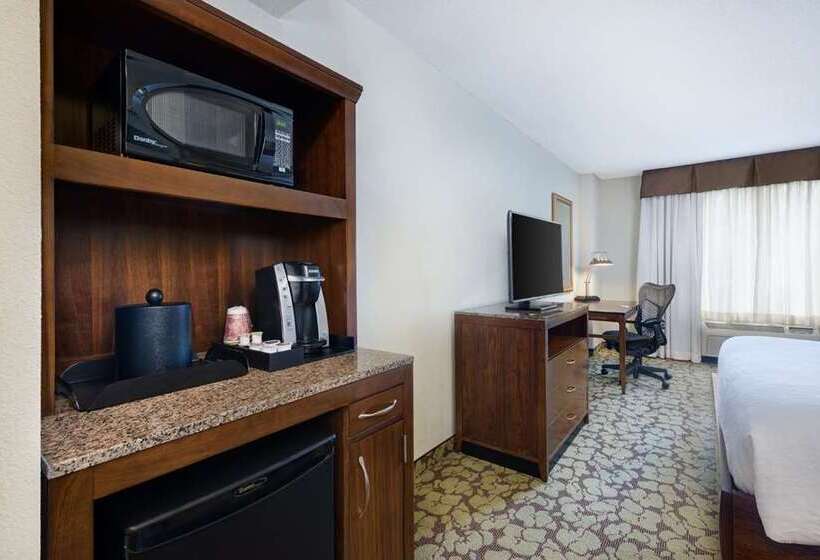 스탠다드 룸 킹사이즈 침대, Hilton Santa Fe Buffalo Thunder