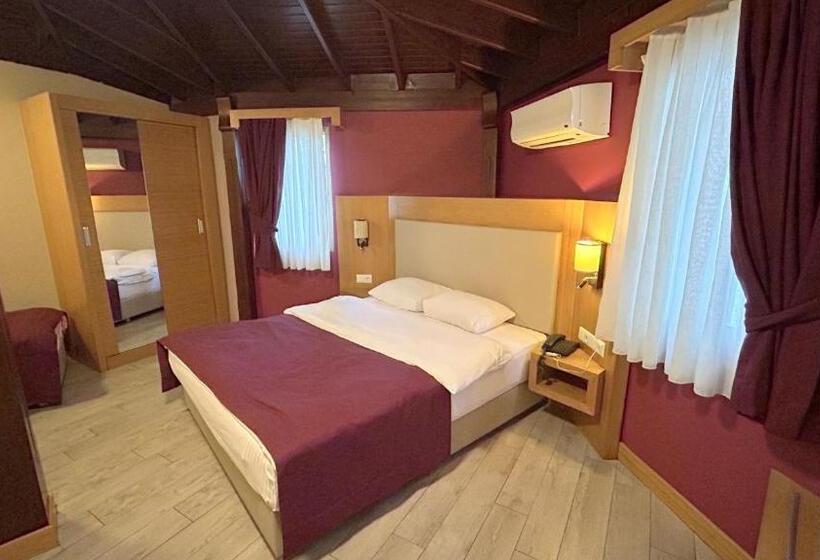 Номер Стандарт Трехместный, Istankoy