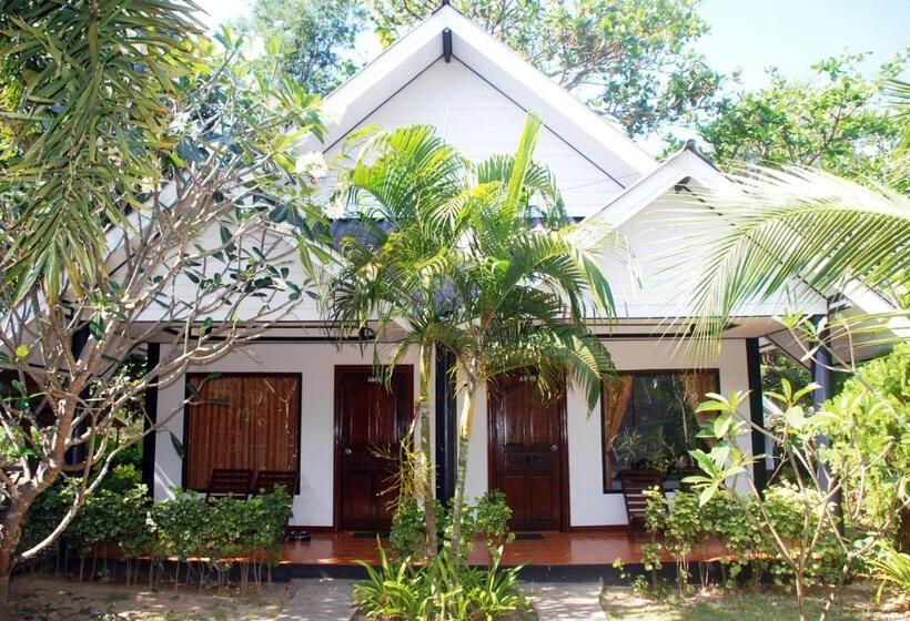 デラックスルーム, Lanta Il Mare Beach Resort