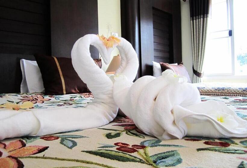 デラックストリプルルーム, Lanta Il Mare Beach Resort