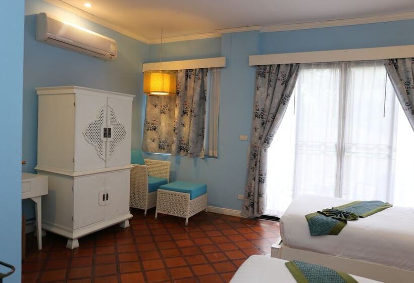 Номер Deluxe, Tharaburi Resort