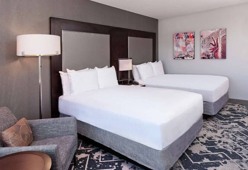 ２ダブルベッドのスタンダードルーム, Hilton Baltimore Inner Harbor