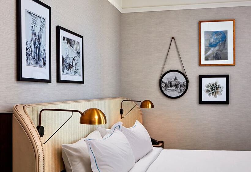 جناح جونيور, The Citizen Hotel, Autograph Collection