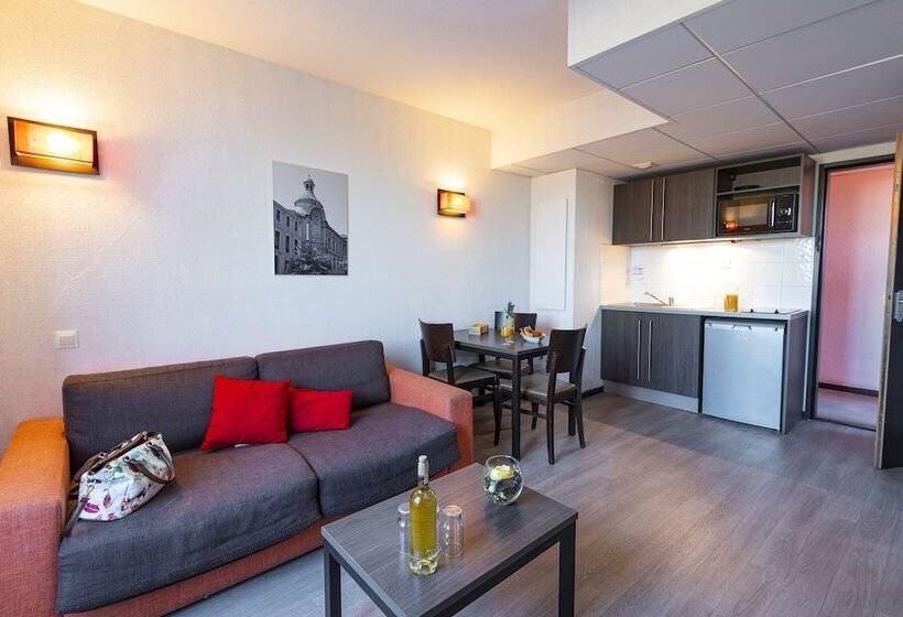 Апартаменты 1 Спальня, Comfort Aparthotel Nimes Centre