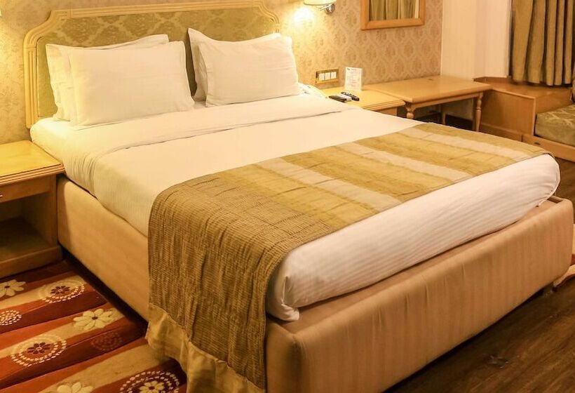 デラックスルーム, Dee Marks Hotel & Resorts