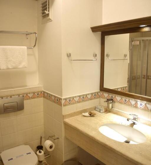 Семейный Номер, Efe Hotel Gocek